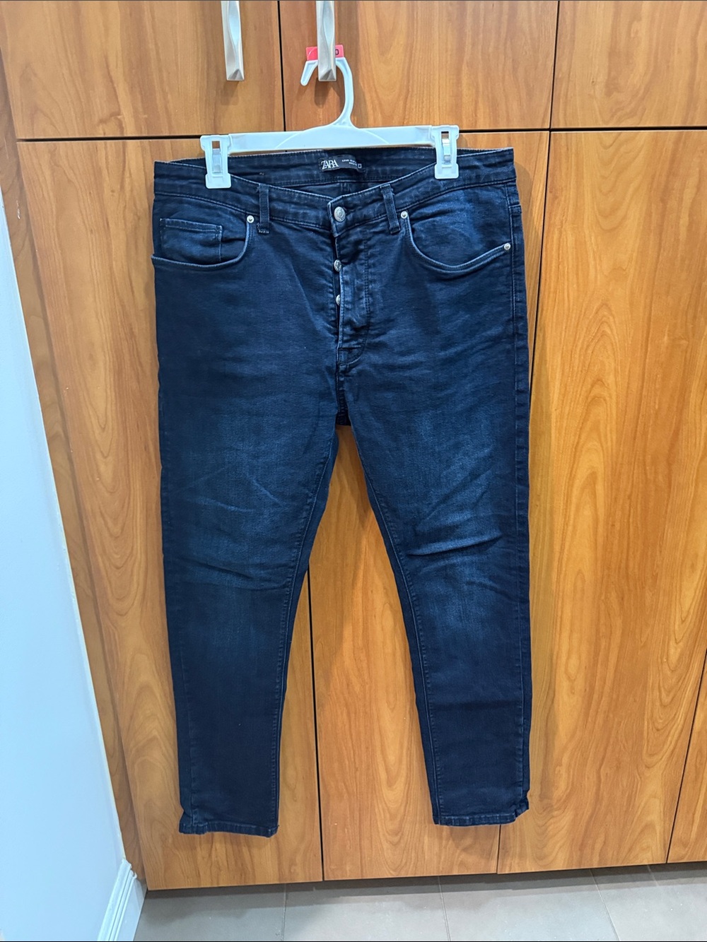 Zara Men's Dark Wash Skinny Jeans - Black